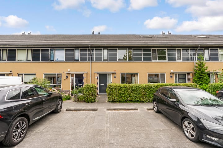 Foto 42 van Oktoberstraat 71