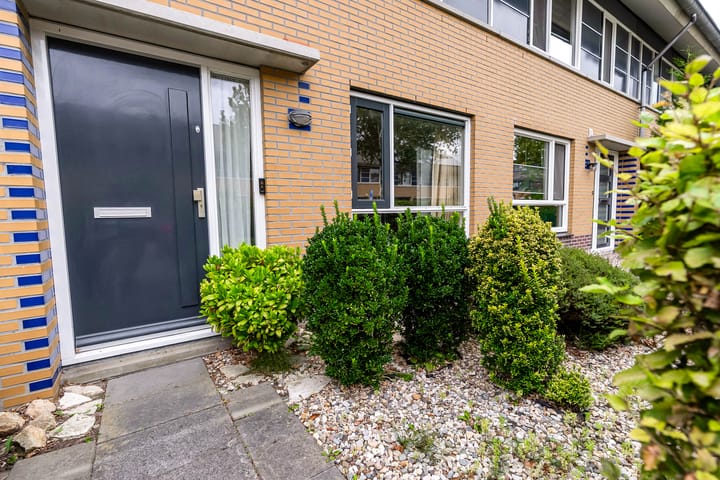 Foto 45 van Oktoberstraat 71