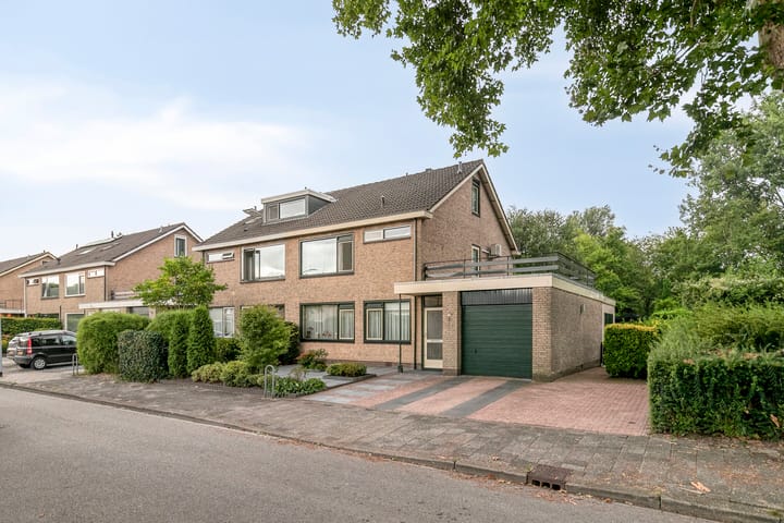 Weegbreestraat 36