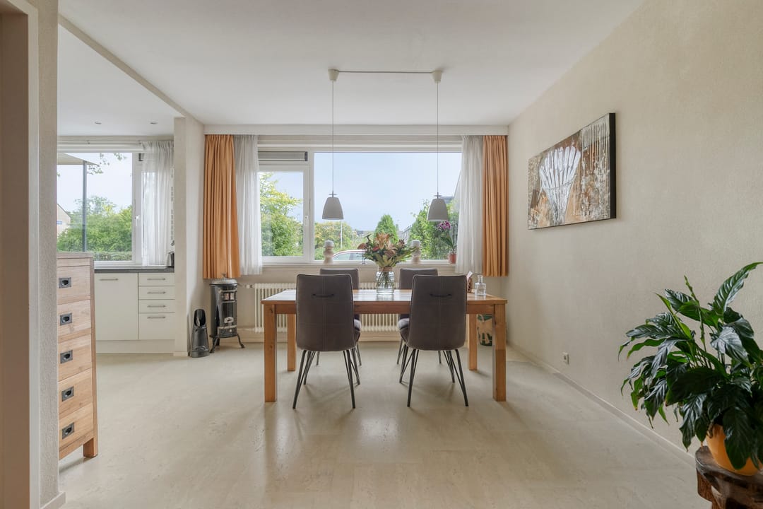 Foto 11 van Weegbreestraat 36