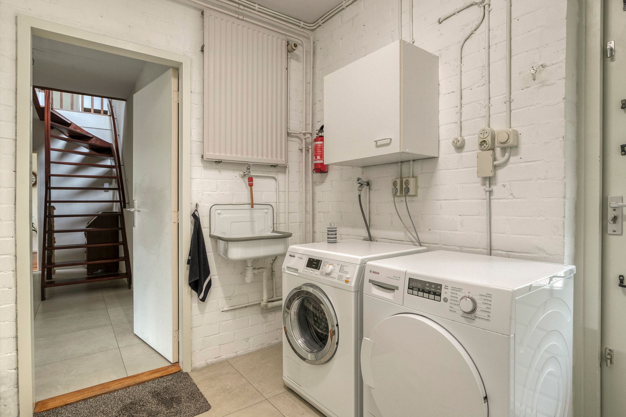 Foto 15 van Weegbreestraat 36