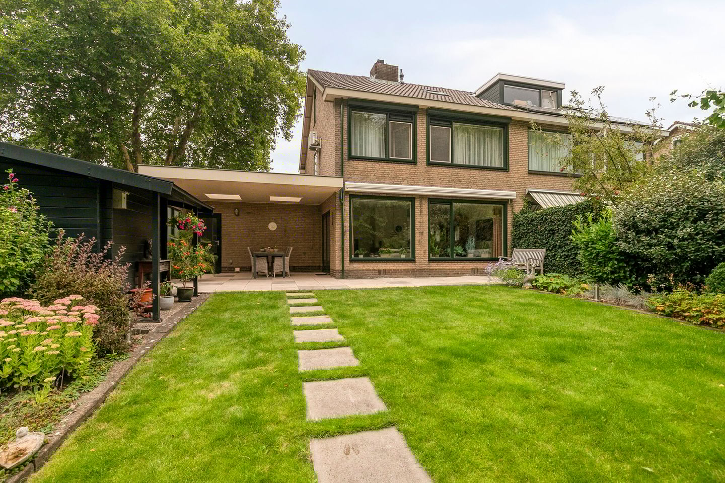 Foto 19 van Weegbreestraat 36