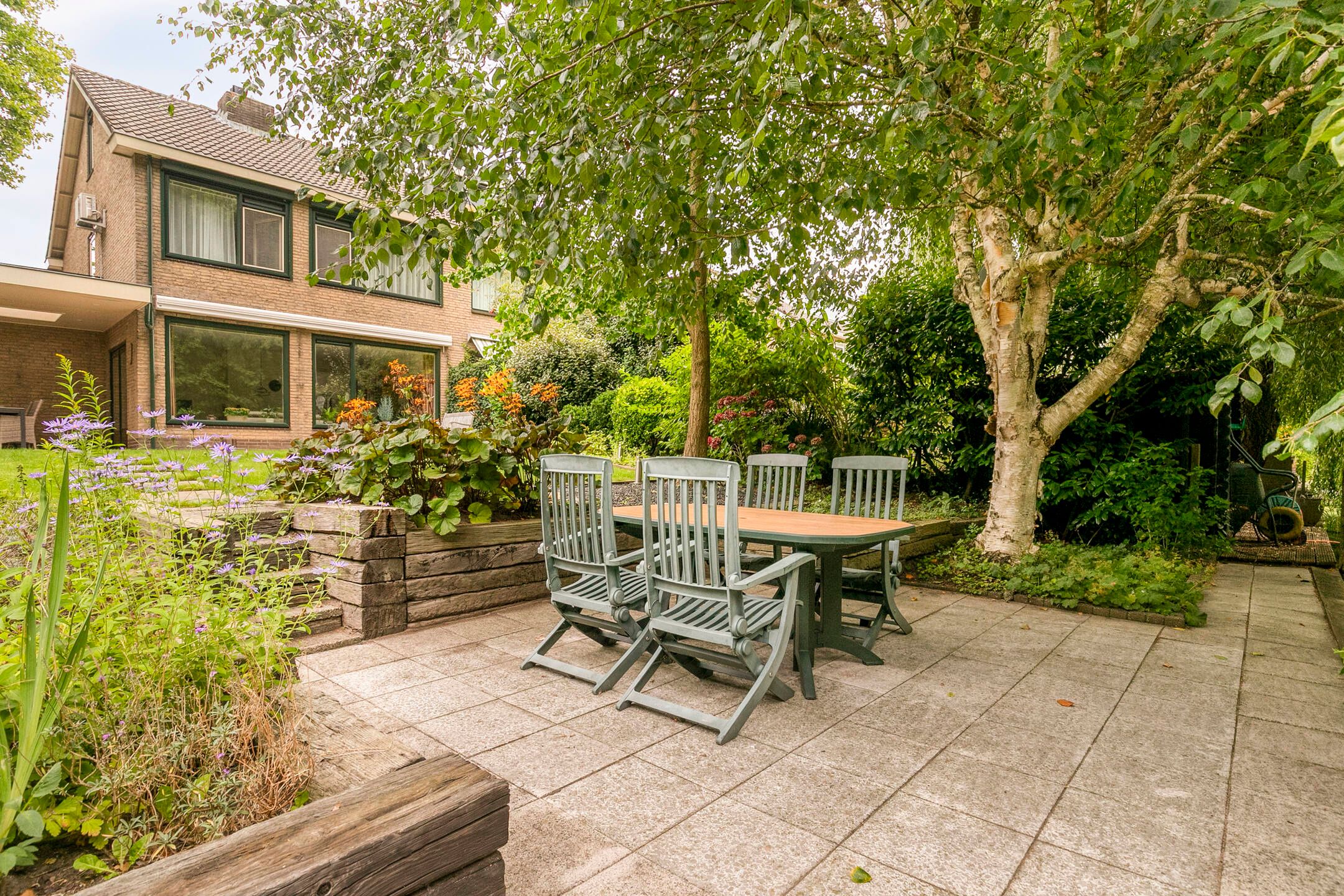 Foto 21 van Weegbreestraat 36