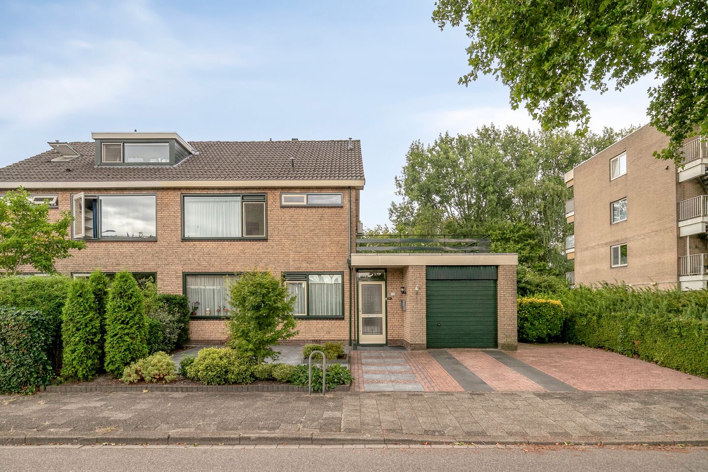 Foto 40 van Weegbreestraat 36