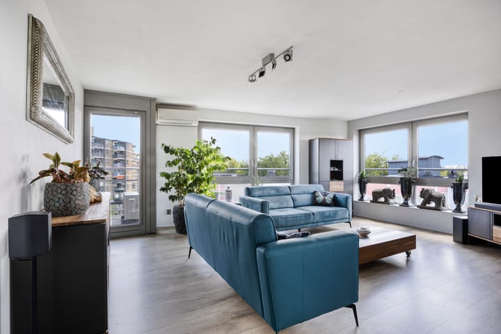 Photo 2 of Nieuwe Damlaan 812