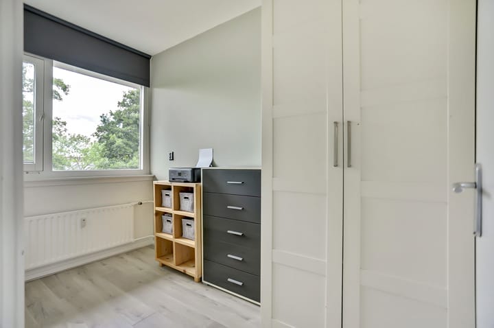 Photo 20 of Johannes Poststraat 151