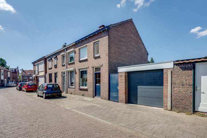 Foto 6 van Vincent van Goghstraat 1