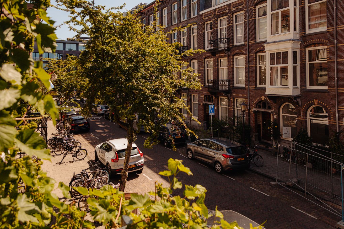 Photo 29 of Valeriusstraat 18-H
