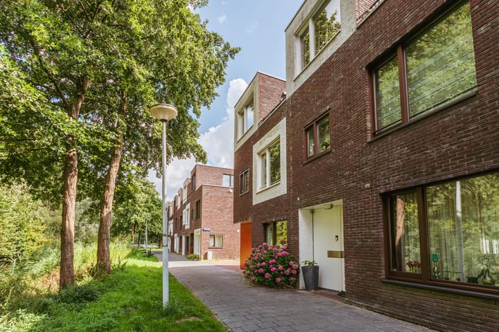 Photo 2 of Valkkoogstraat 6