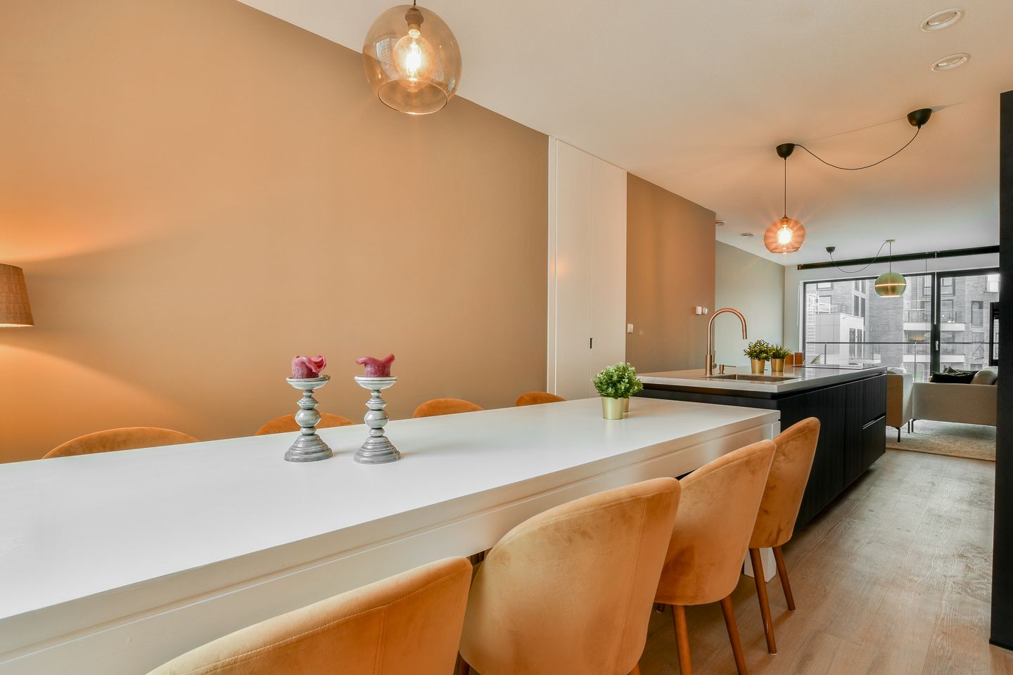 Foto 10 van Niemeyerstraat 81