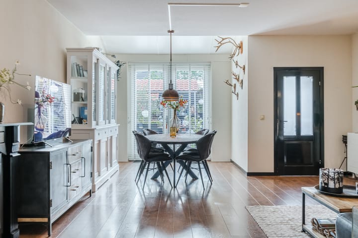 Photo 4 of Wachtdeur 14