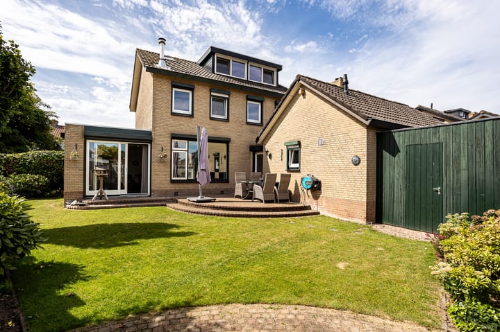 Foto 44 van Lijsterbesstraat 2