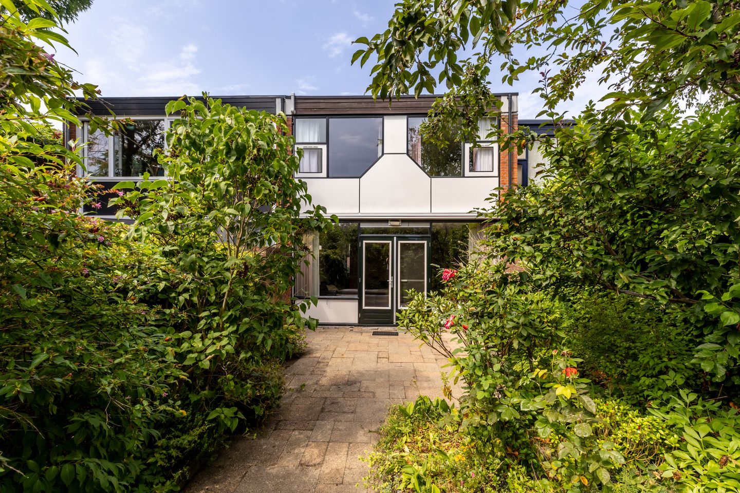 Photo 25 of Willem-Alexanderplantsoen 128