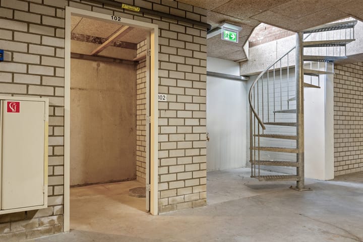 Foto 25 van Hugo de Grootstraat 102