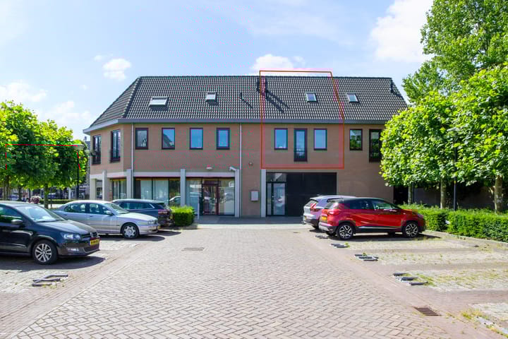 Foto 1 van Burg. Van Houdtplein 16