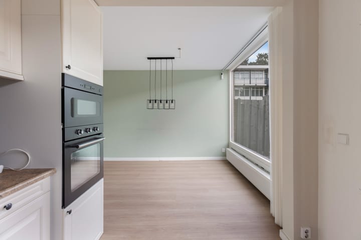 Foto 16 van de Mérodestraat 13