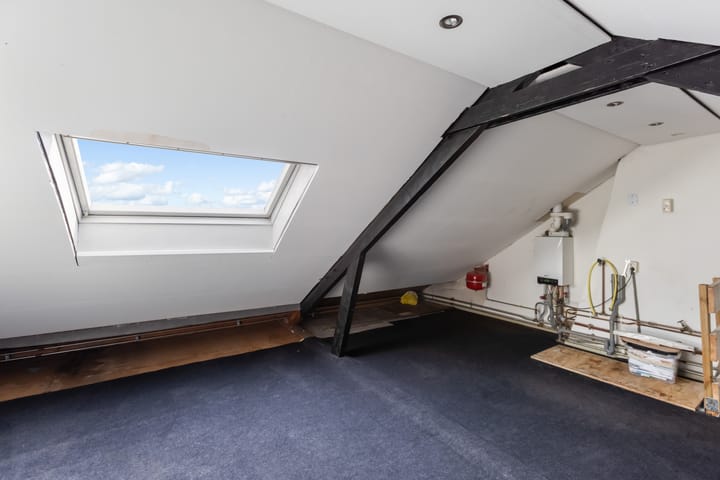 Foto 35 van de Mérodestraat 13