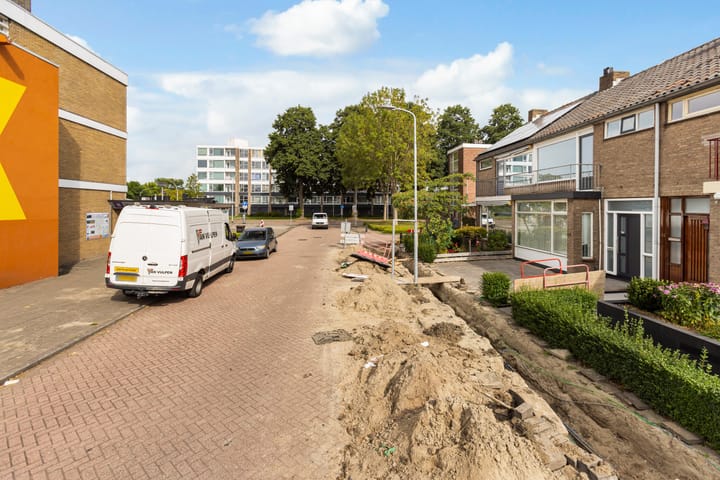 Foto 47 van de Mérodestraat 13