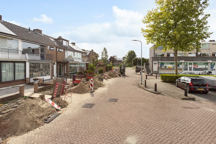 Foto 48 van de Mérodestraat 13