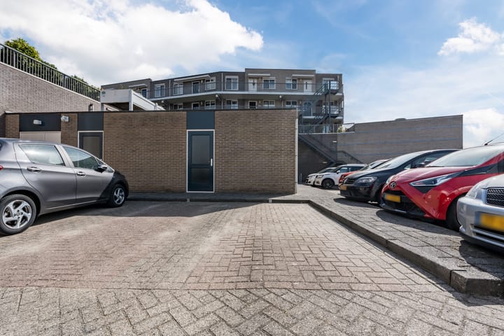 Foto 7 van Schutsplein 90