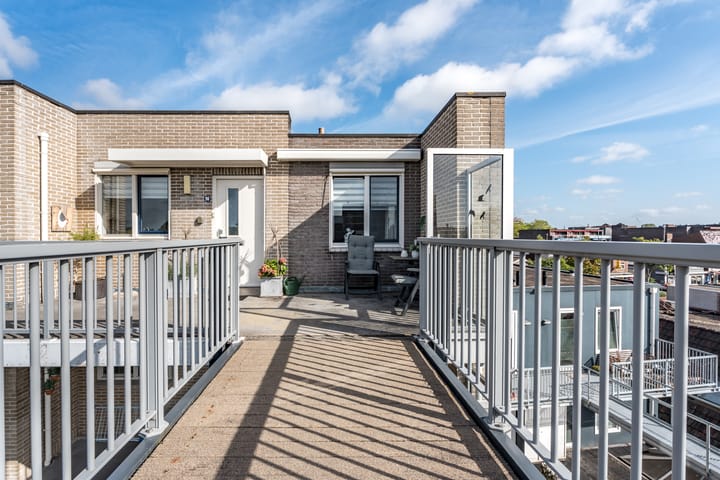 Foto 11 van Schutsplein 90