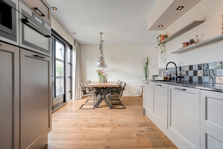 Foto 14 van Capellastraat 10