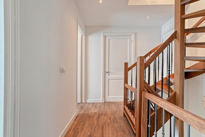 Foto 18 van Capellastraat 10