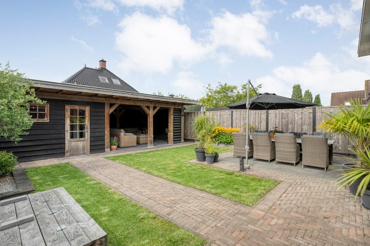 Foto 28 van Capellastraat 10