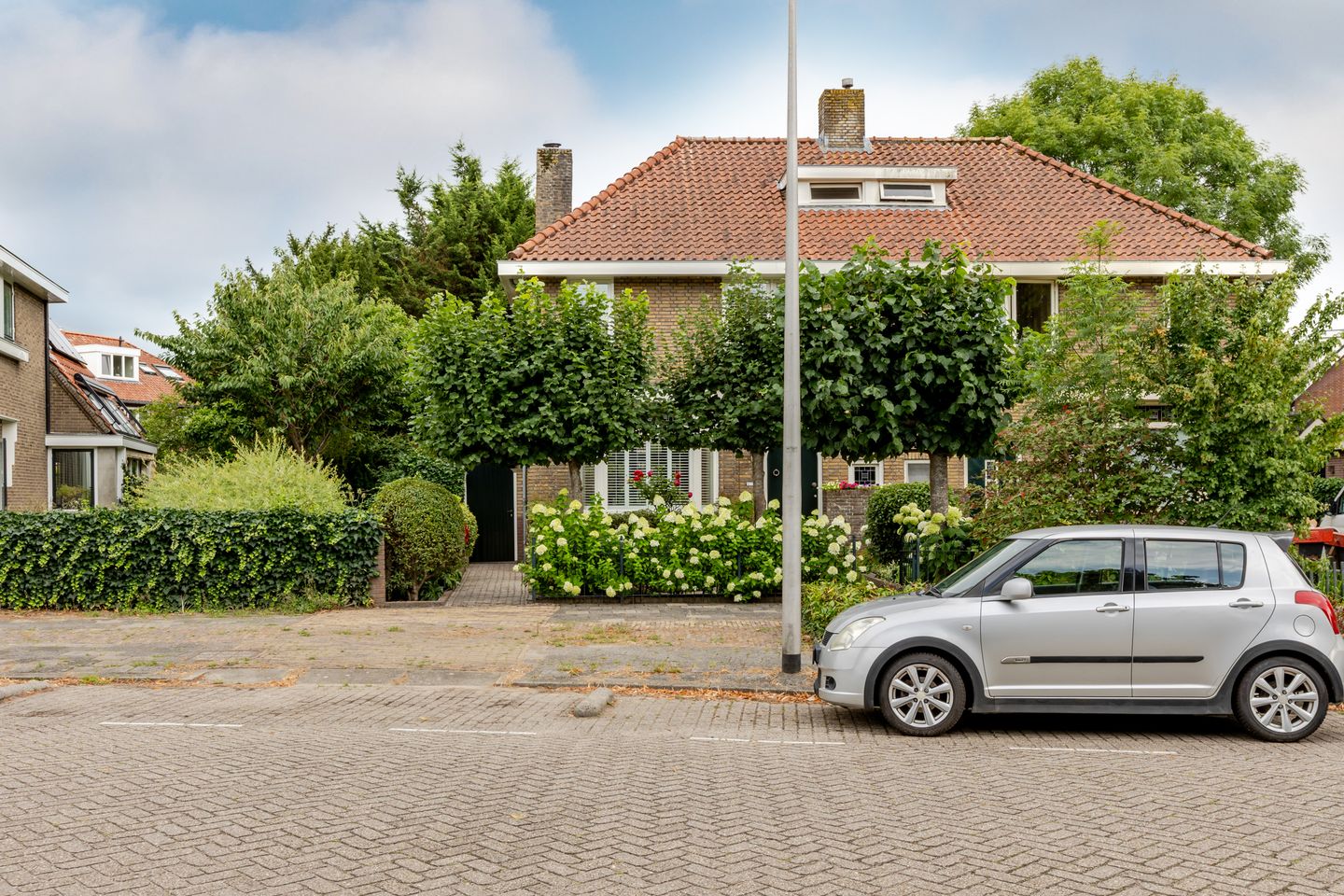 Photo 79 of Spoorstraat 62