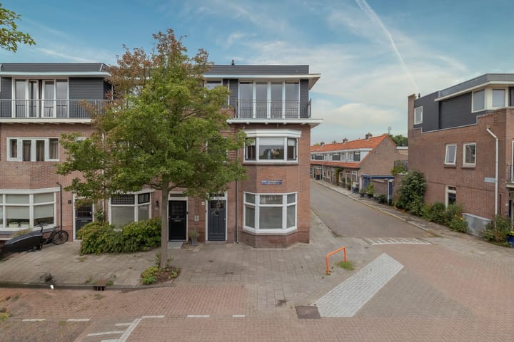 Karel van Manderstraat 44