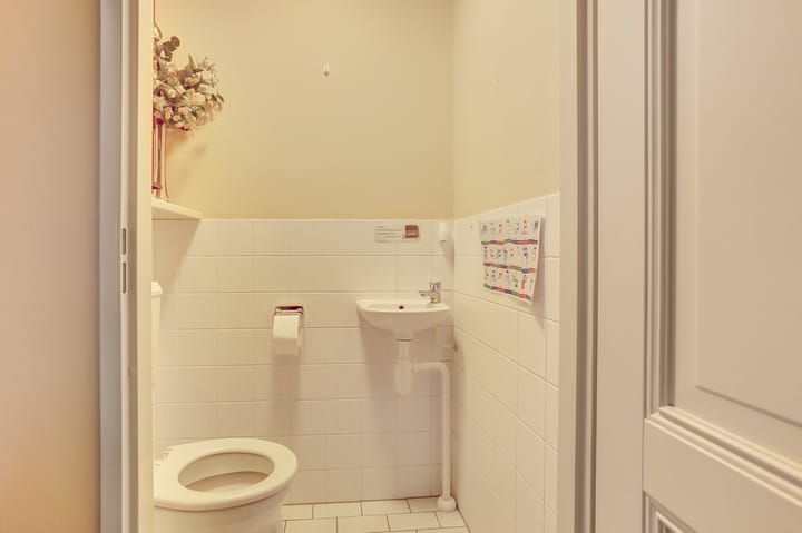 Photo 11 of Corridor 28