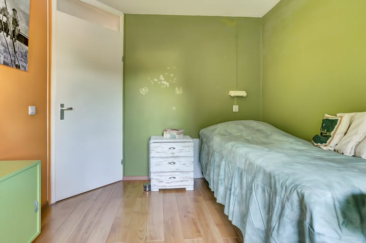 Photo 16 of Corridor 28