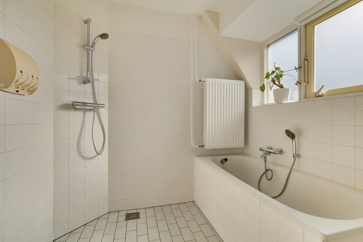 Photo 22 of Corridor 28