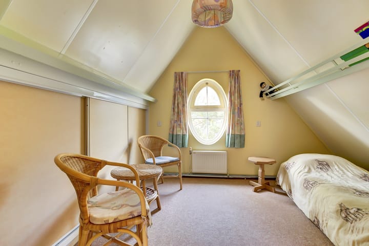 Photo 26 of Corridor 28