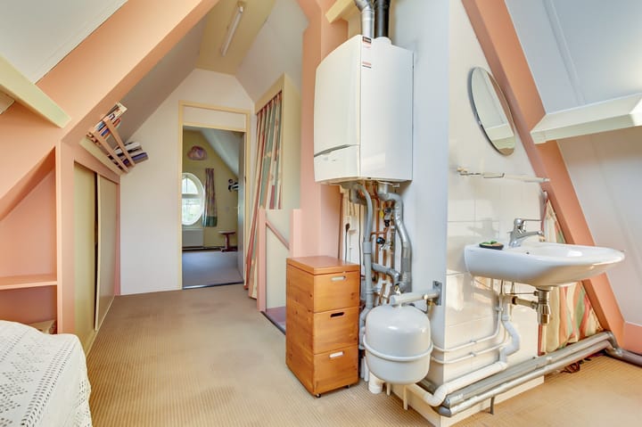 Photo 27 of Corridor 28