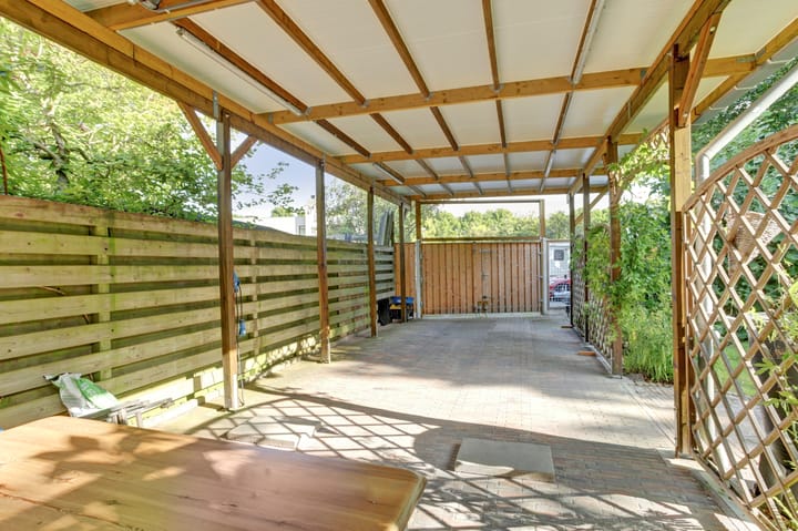 Photo 33 of Corridor 28