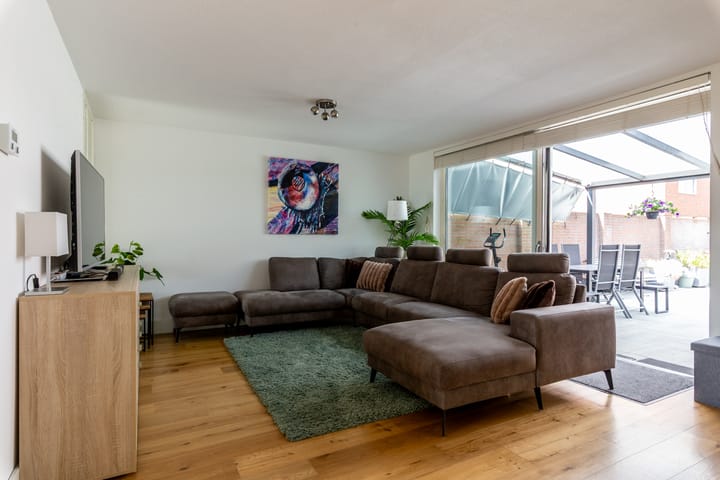 Photo 3 of Vliegent Hert 224