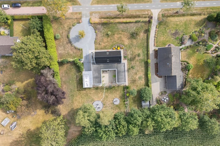 Photo 7 of Burgemeester Wynoldyweg 10