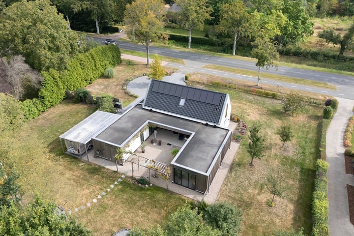 Photo 9 of Burgemeester Wynoldyweg 10