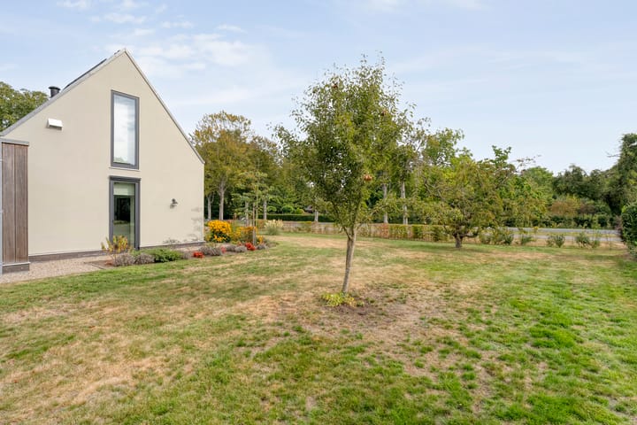 Photo 17 of Burgemeester Wynoldyweg 10