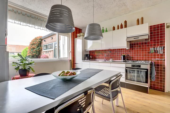 Photo 19 of Verrenieuwstraat 36