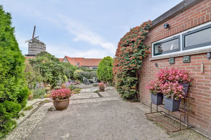 Photo 32 of Verrenieuwstraat 36