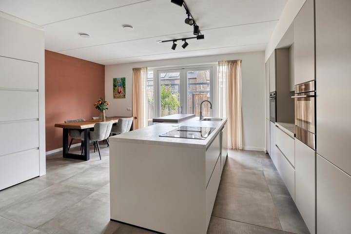 Foto 9 van J.H. van Bolhuispad 12