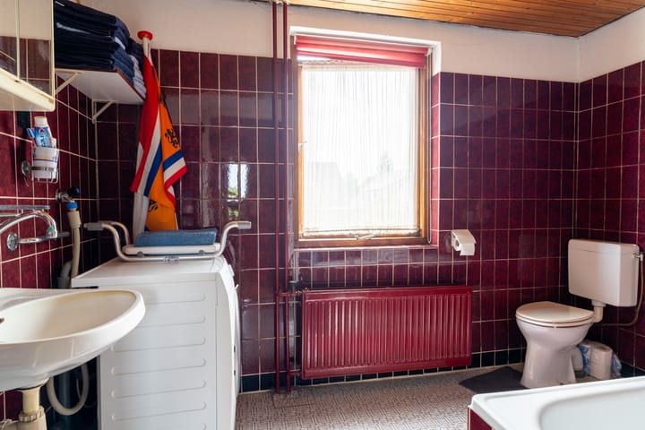 Photo 24 of van der Duinstraat 30