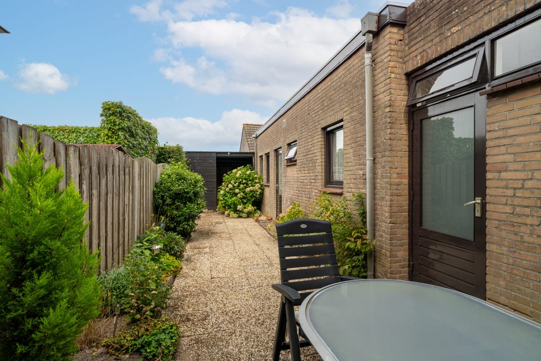 Photo 32 of van der Duinstraat 30