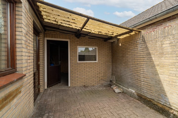 Photo 43 of van der Duinstraat 30