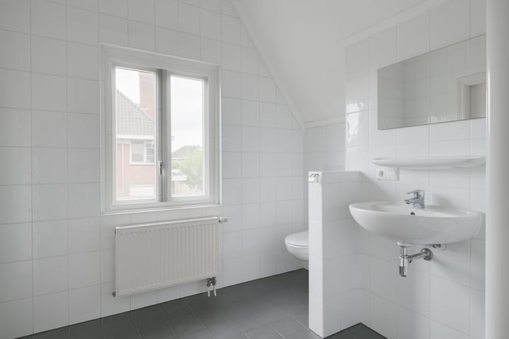 Foto 39 van Spoorstraat 33