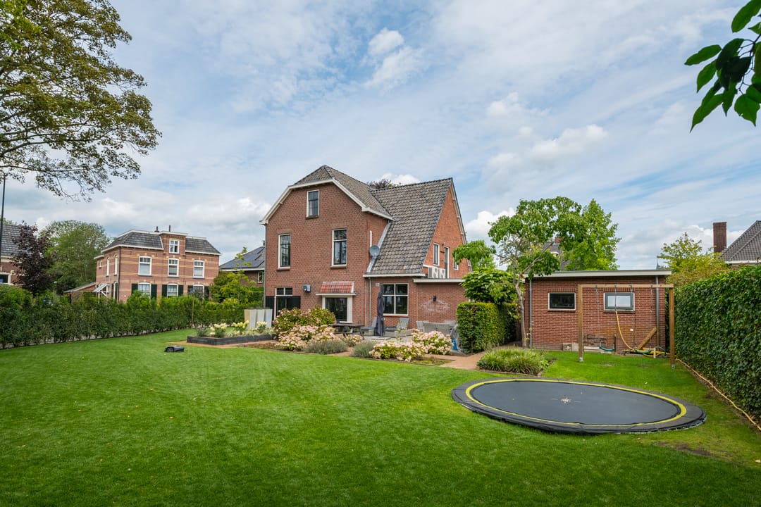 Foto 52 van Spoorstraat 33