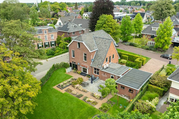 Foto 54 van Spoorstraat 33