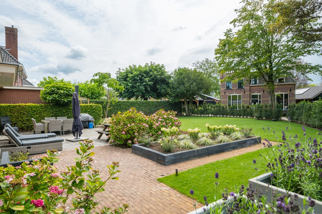 Foto 56 van Spoorstraat 33